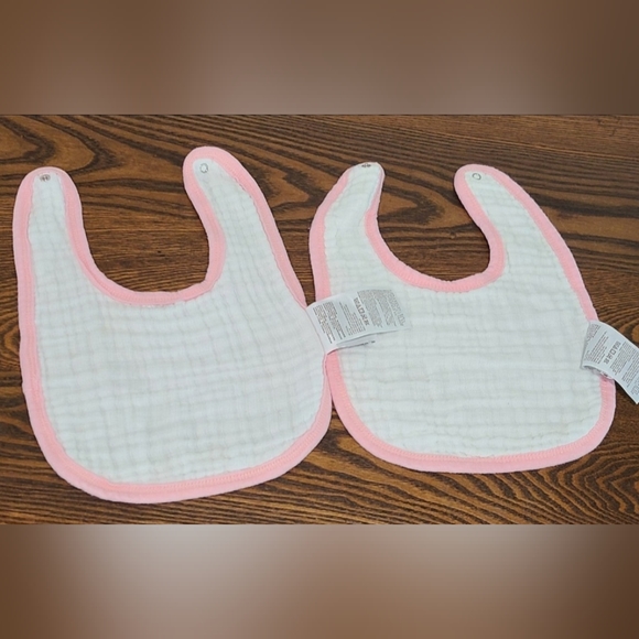 Aden + Anais pink muslin baby bibs, stripes and elephants, set of 2 - Picture 2 of 6